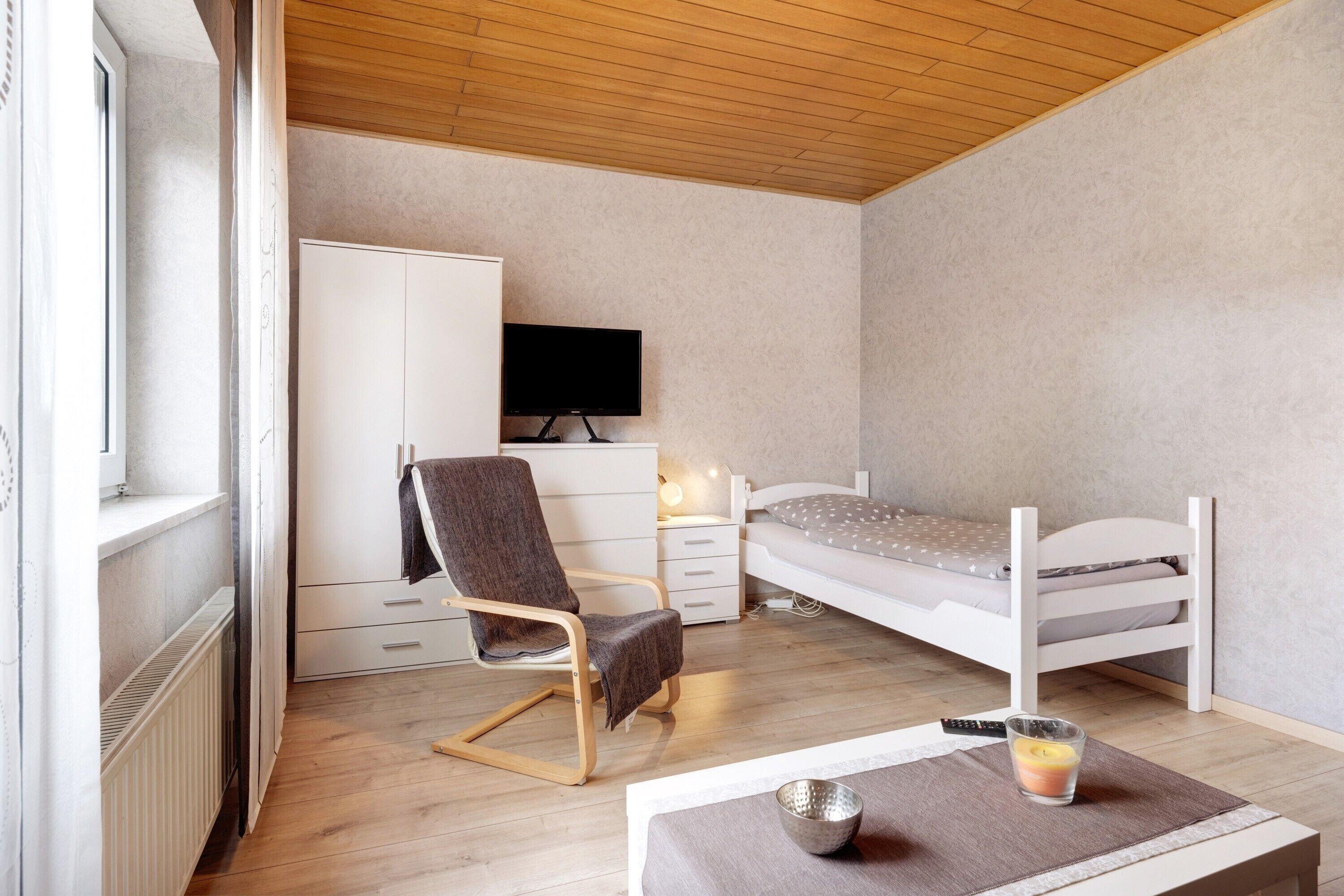 1 bedroom, free WiFi, bed sheets