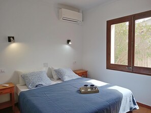 3 habitaciones, tabla de planchar con plancha y acceso a internet