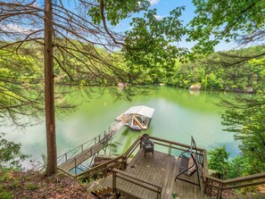 Property grounds - Echo Point: 3  BR, 2.5  BA House in Jasper, Sleeps 12 (Jasper)