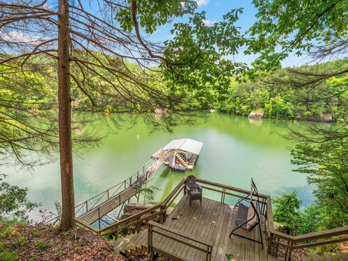 Echo Point: 3  BR, 2.5  BA House in Jasper, Sleeps 12