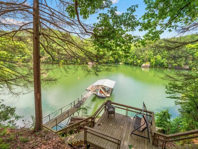 Echo Point - Pet-Friendly! Cozy cabin located near Duncan Bridge Marina!