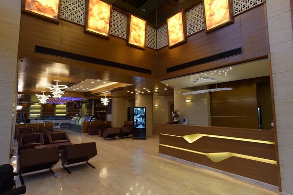 Reception - Hotel H  (Anand)