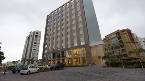 واجهة المنشأة