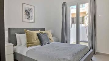 3 Schlafzimmer, Bügeleisen/Bügelbrett, WLAN, Bettwäsche