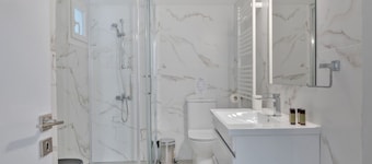 Phaedrus Living: Luxury Residence Faneromeni