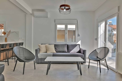 Phaedrus Living: Luxury Residence Faneromeni