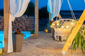 Terrace/patio - House in the heart of unique island nature. Pool, nature, peace and quiet.  (Košljun)