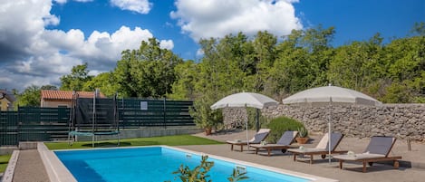 Familienhaus, Mehrere Schlafzimmer (Holiday Home Asteria) | Pool | AuĂenpool (je nach Saison geöffnet)
