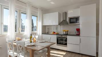 Maison Familiale, plusieurs chambres (Holiday Home Aurea) | Cuisine privée