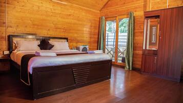 Habitación Deluxe | Sábanas de algodón egipcio, ropa de cama de alta calidad, escritorio