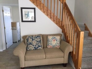 TV, fireplace, DVD player - 6 bedroom accommodation in Peahala Park (Peahala Park)