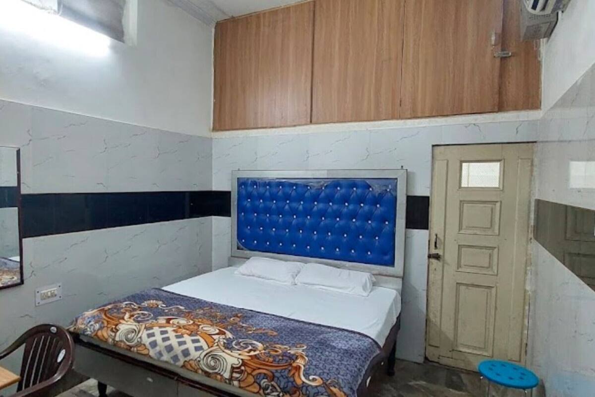 Luxury Double Room | WiFi (free), bed sheets