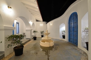 Front of property – evening/night - 1517 Greek House By Kaz Stays (Igatpuri)