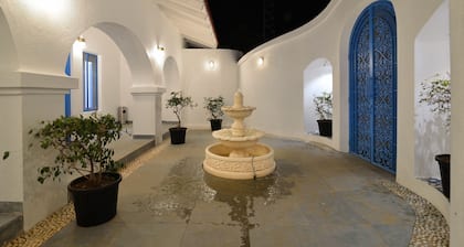 1517 Greek House By Kaz Stays