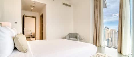 2 bedrooms, in-room safe, iron/ironing board, WiFi