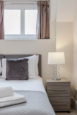 스탠다드 아파트 | 1 개의 침실, 침대 시트