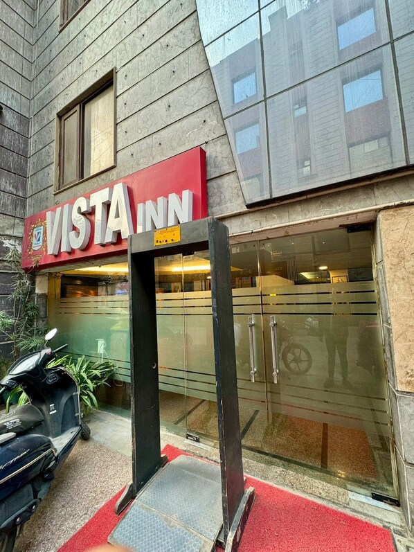 Exterior - Hotel Vista Inn (New Delhi)