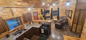 Fridge, microwave, oven, stovetop - HotTub, Arcade | Red River Gorge (Beattyville)