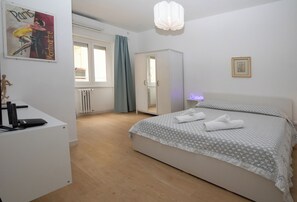 2 bedrooms, iron/ironing board, travel crib, WiFi