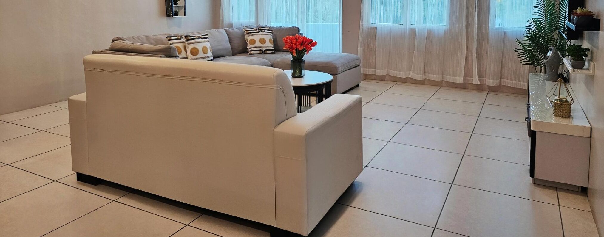 Leilighet – comfort, 4 soverom | Oppholdsområde | TV