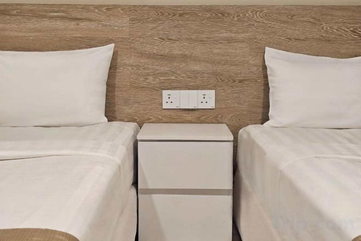 Soundproofing, WiFi (free)