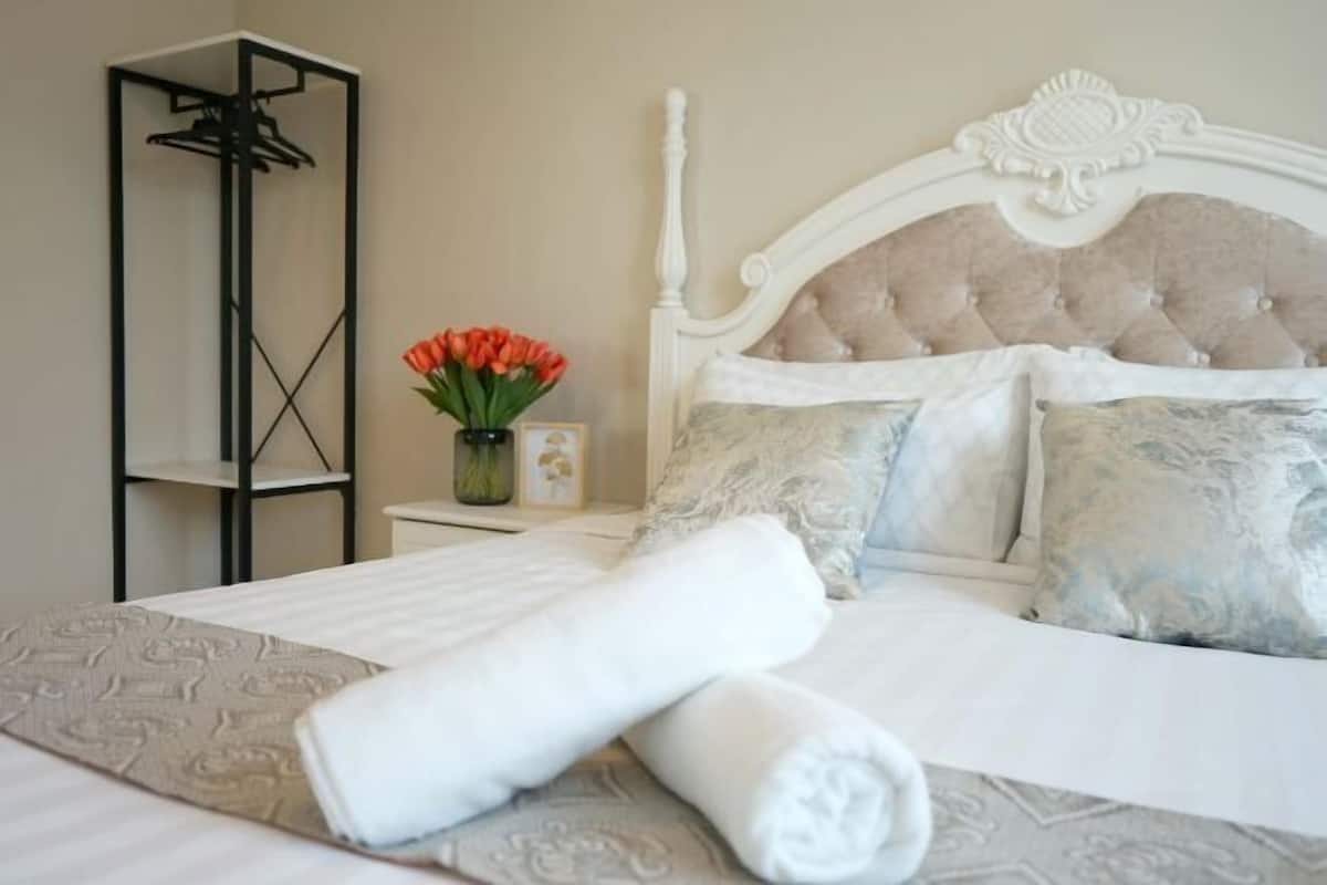 Soundproofing, free WiFi, wheelchair access