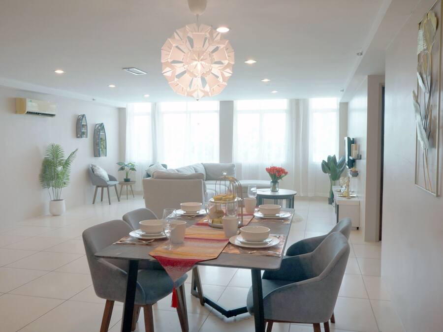 套房, 4 间卧室 | 起居区 | 电视