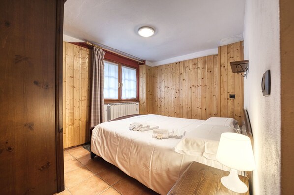 2 habitaciones, wifi gratis y ropa de cama 