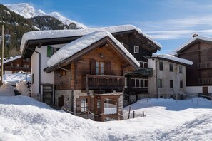 Exterior - Beautiful apartment for 4 guests with TV, balcony, pets allowed and panoramic view (Isella)