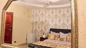 5 chambres, fer et planche Ă repasser, Wi-Fi, draps fournis