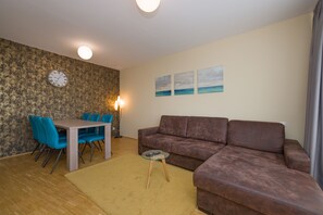 Apartment, Non Smoking | Living area | Flat-screen TV - Vienna Stay Apartments Linzerstrasse (Vienna)