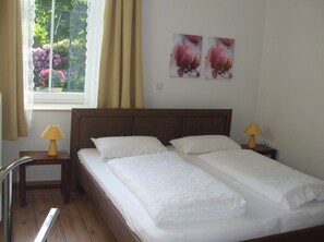 1 camera, ferro/asse da stiro, accesso a Internet, lenzuola