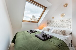 2 slaapkamers, een strijkplank/strijkijzer, gratis wifi, beddengoed