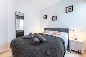 2 bedrooms, iron/ironing board, free WiFi, bed sheets