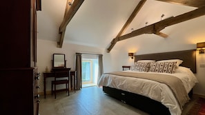 Apartment, 2 Bedrooms (Y Llofft Wair) - Cambrian Cottages (Pencader)