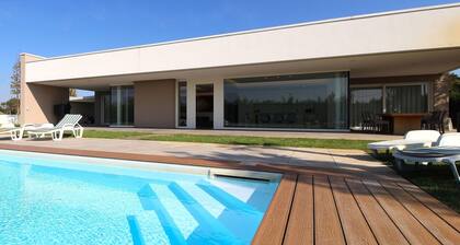 Wonderful private villa for 8 people with private pool, A/C, WIFI and veranda, close to Padua