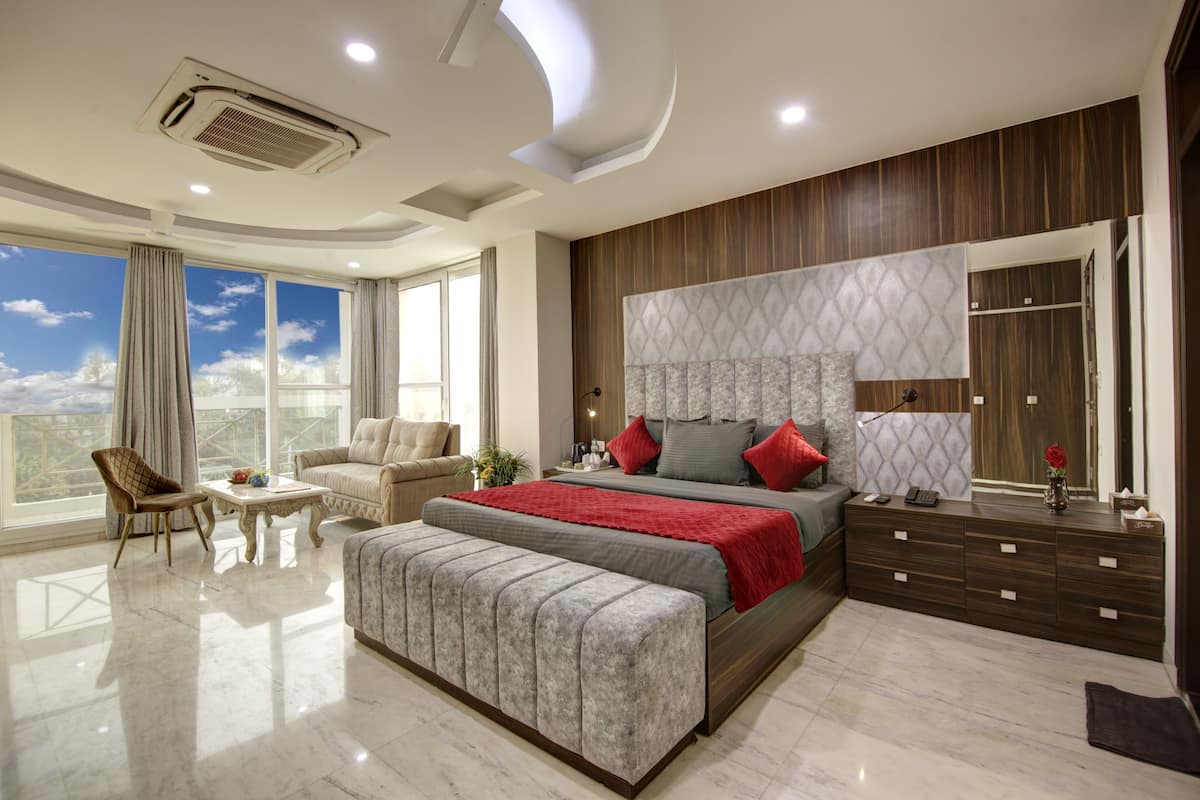 Egyptian cotton sheets, premium bedding, memory-foam beds