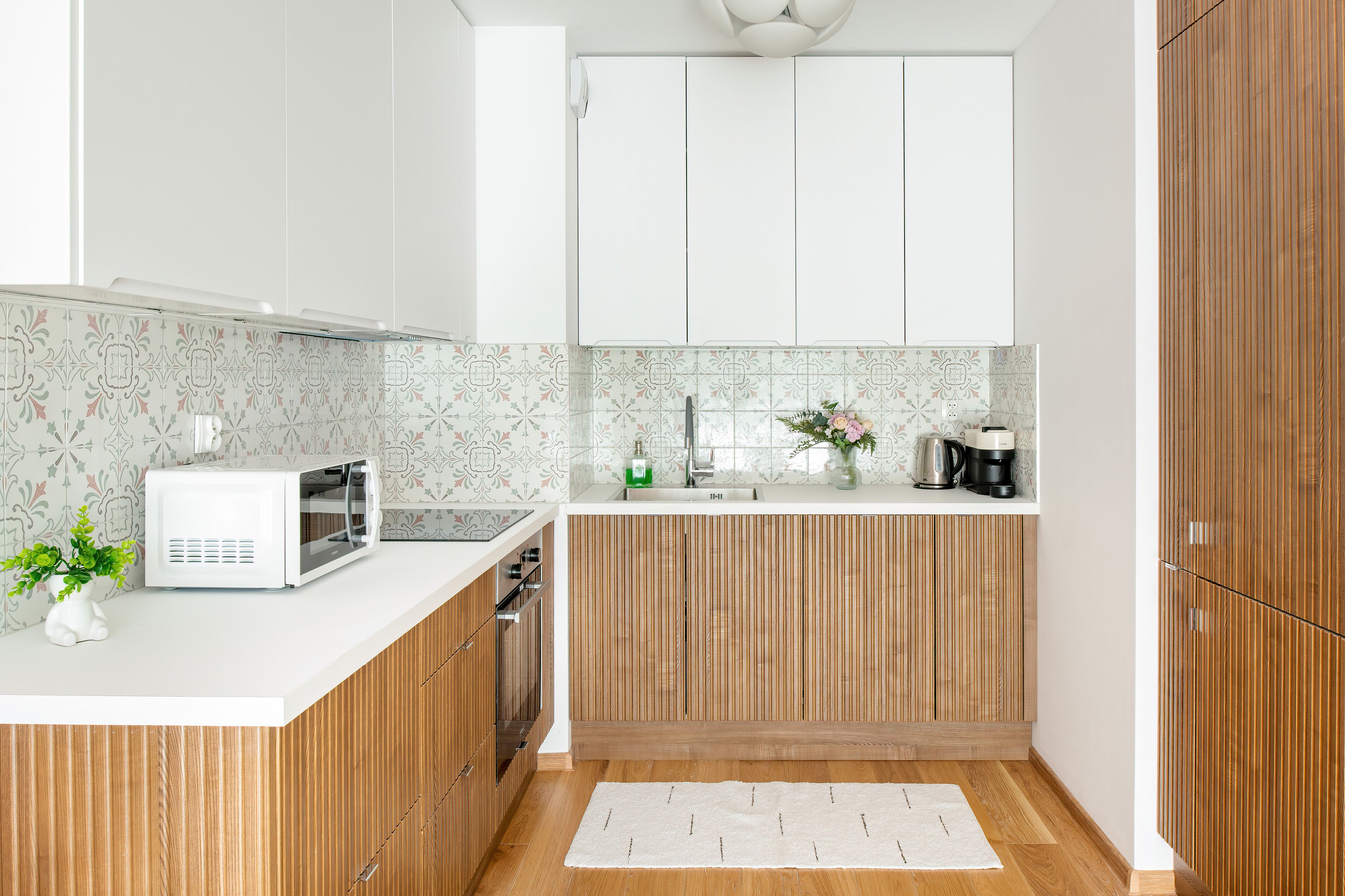 Apartamento, 1 quarto, sacada | Cozinha privada | Micro-ondas, fogão, lava-louças, cafeteira/chaleira