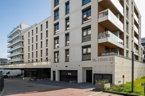 Front of property - Gorgeous Apartment Lema by Renters (Kraków)