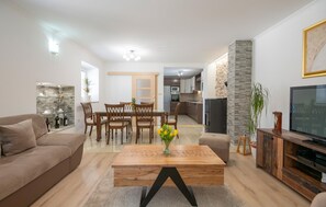TV, table football - Nice home in Dobrince (Dobrince)