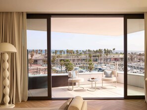 Euphoria Suite Marina Terrace | 1 chambre, draps en coton égyptien, literie de qualité supérieure