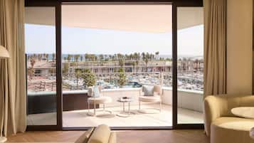 Studio, 1 King Bed, Marina View (Euphoria) | 1 bedroom, Egyptian cotton sheets, premium bedding, down duvets