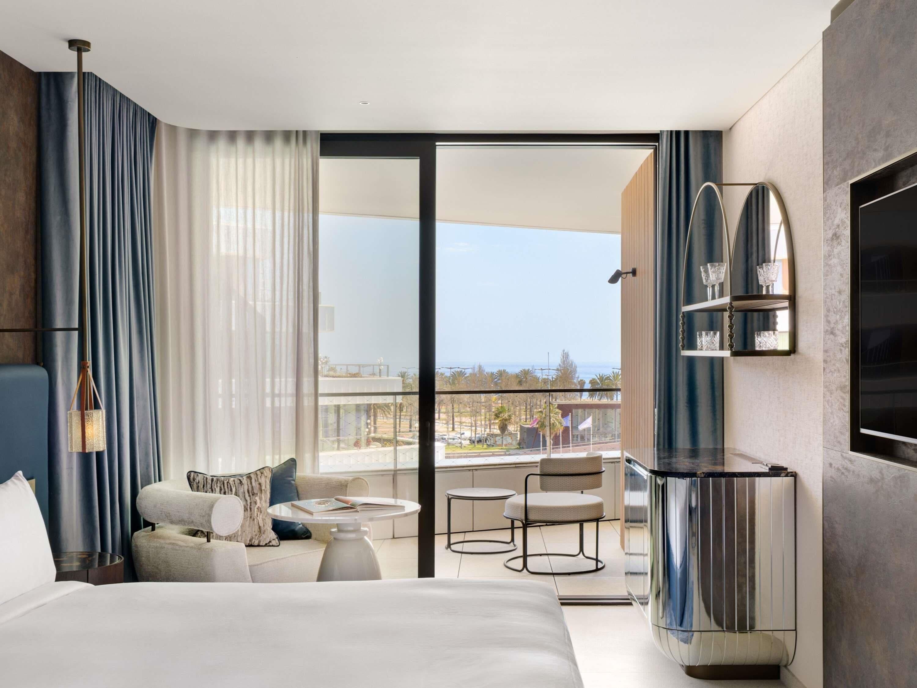 Egyptian cotton sheets, premium bedding, down comforters