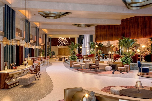 3 bares/lounges, saguão/lounge, bar de coquetéis