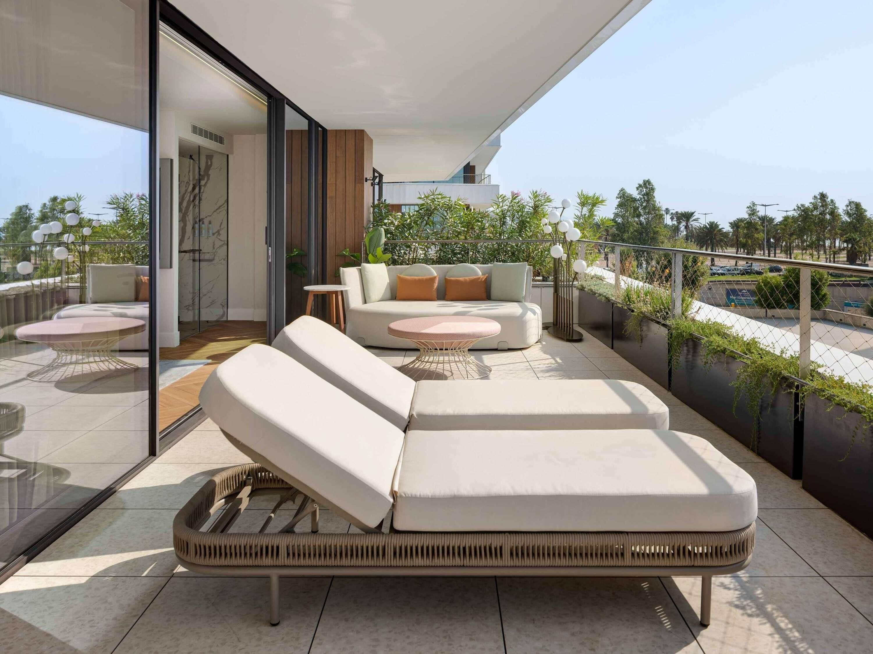 Euphoria Suite Marina Terrace | Egyptiska bomullslakan, sängtillbehör av högsta kvalitet och duntäcken