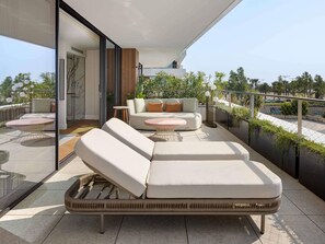 Euphoria Suite Marina Terrace