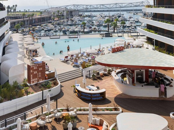 Studio, 1 kingsize-seng, utsikt mot marina (Euphoria) | Sengetøy i egyptisk bomull, sengetøy av topp kvalitet og dundyner