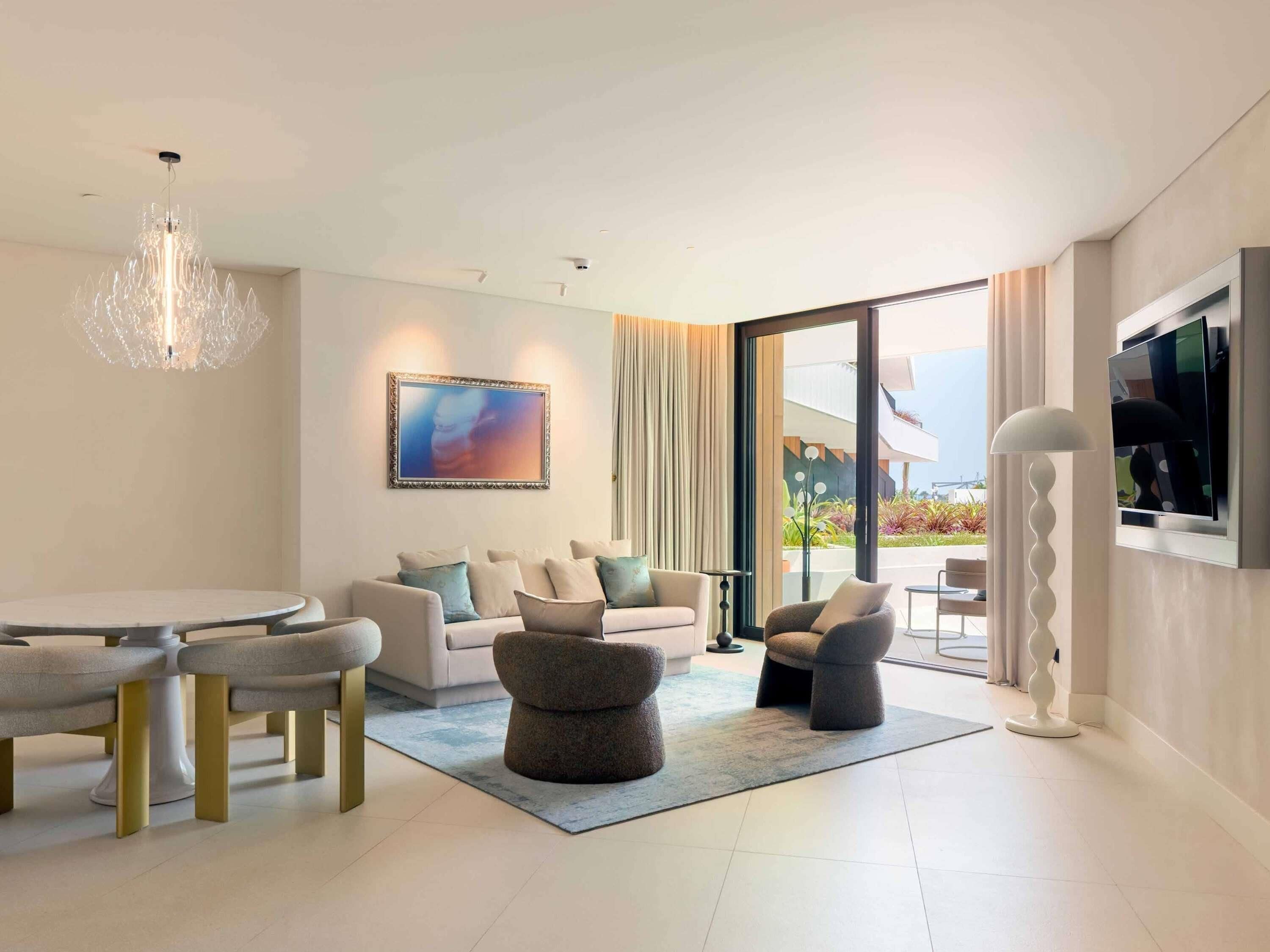 Apartment, 1 King Bed (Euphoria) | Egyptian cotton sheets, premium bedding, down duvets, Tempur-Pedic beds