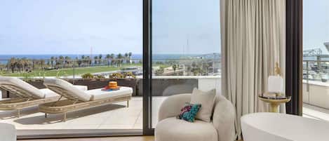 Egyptian cotton sheets, premium bedding, down duvets, Tempur-Pedic beds