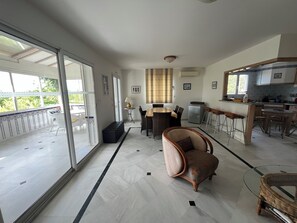 Interior - Villa Tout Confort 8 Pers Avec Climatisation et Piscine Privée (Bessan)